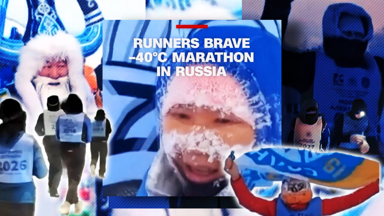 Imagini incredibile din Rusia: 50 de alergători au participat la un ultramaraton la -41 de grade, în cel mai rece oraș de pe Pământ