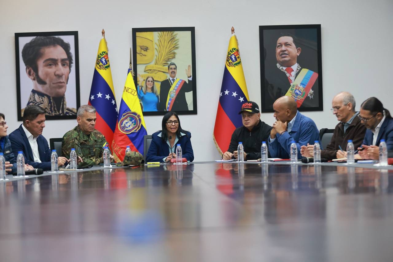 La nici o săptămână de la capturarea lui Maduro, noul președinte al Venezuelei cere voie să se ducă în SUA. Ce vrea Delcy Rodriguez de la Trump