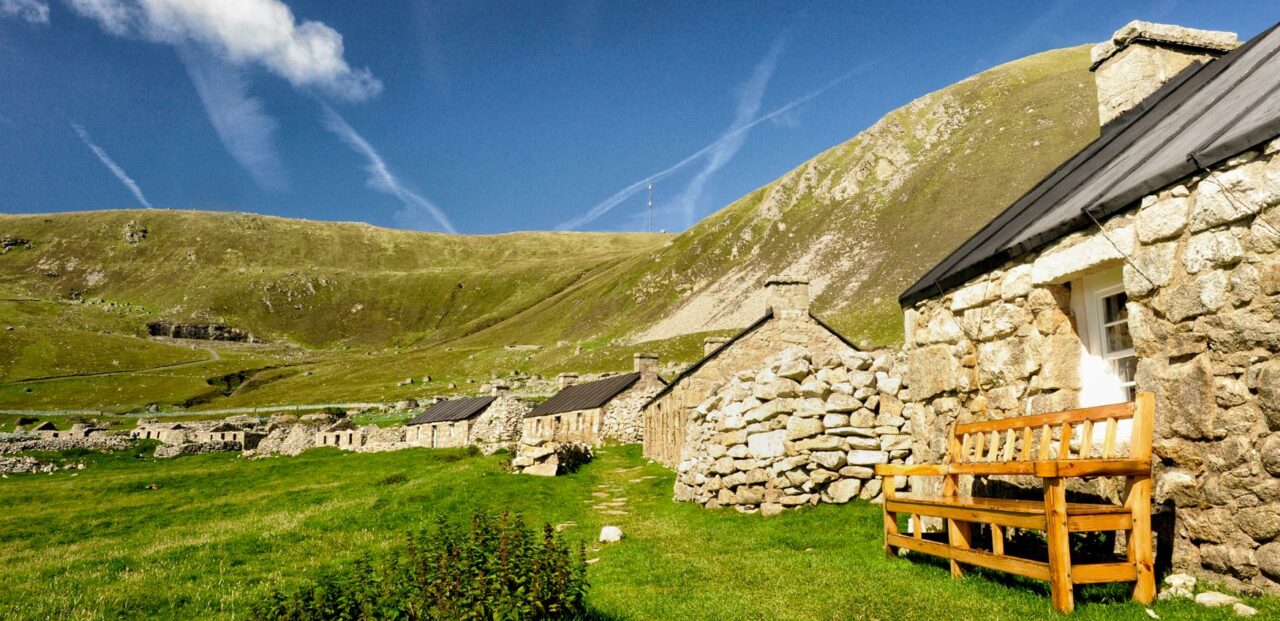 Insula „bântuită” care a devenit atracție pentru turiști