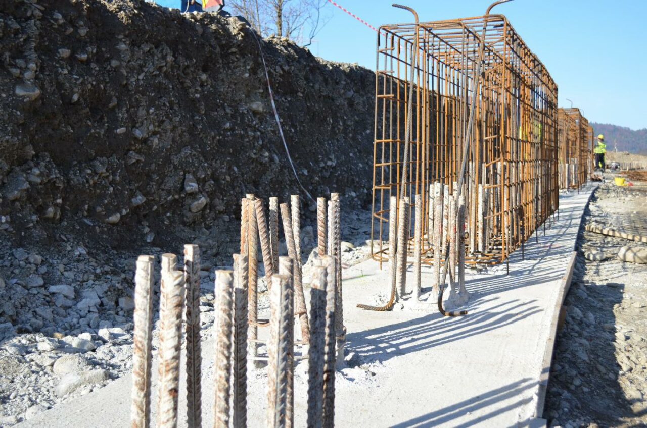 Scăpăm în sfârșit de aglomerația de pe Valea Prahovei? „Construcții Erbașu a ajuns la un stadiu de 12% la cinci luni de la debut”