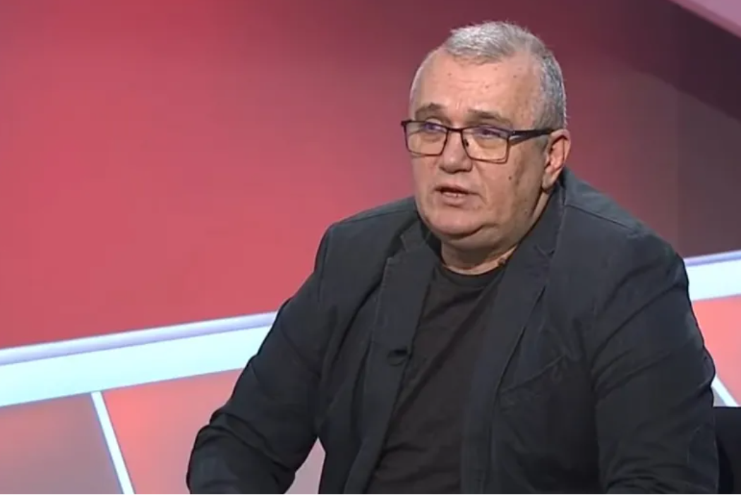 Emil Grădinescu, țintă falsă CNA. Onestul comentator a fost acuzat că promovat un produs toxic Netflix