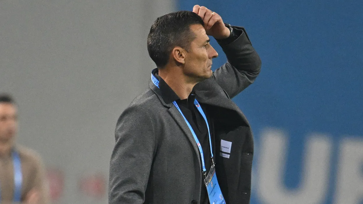 Rapid îi caută înlocuitor lui Petrila. Cine ar putea ajunge sub comanda lui Gâlcă