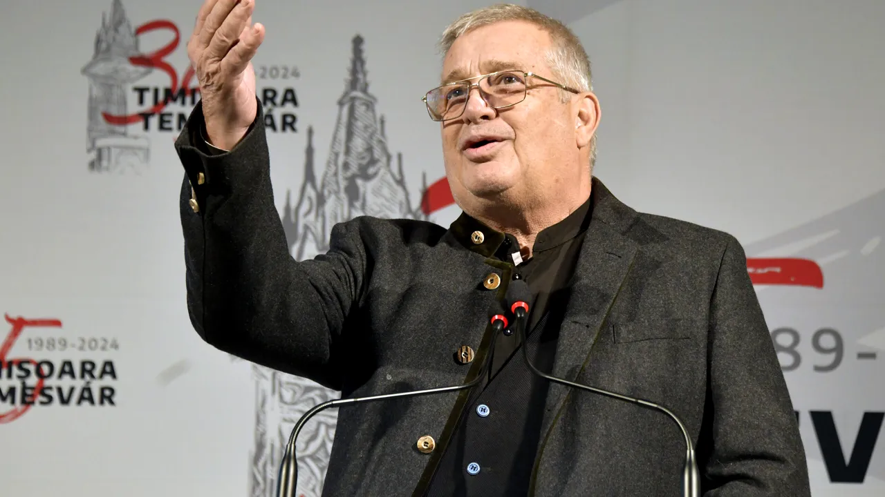 Mircea Dinescu: ”Făcutul binelui cu forța în care s-a specializat mai nou Donald Trump are damful democrației originale cu care se mândrea răposatul Ion Iliescu”