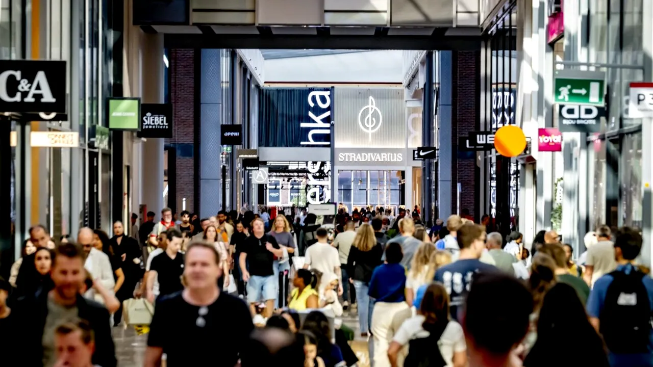 Încă un lanț de magazine părăsește definitiv România. Anunțul oficial al companiei