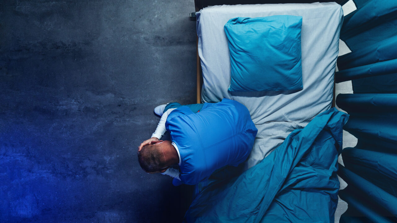 Povestea bărbatului care nu a mai dormit deloc de peste 60 de ani. Ce explicații au medicii