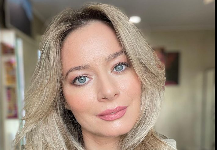 Laura Cosoi așteaptă al cincilea copil. ”După ce n-am mai alăptat, de fiecare dată am rămas din nou însărcinată”