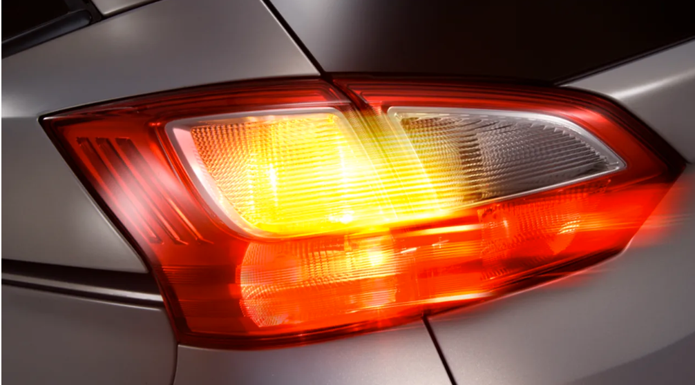 Când se pun avariile, conform Codului Rutier 2026. Responsabilitate în trafic, sau abuz în stația de autobuz