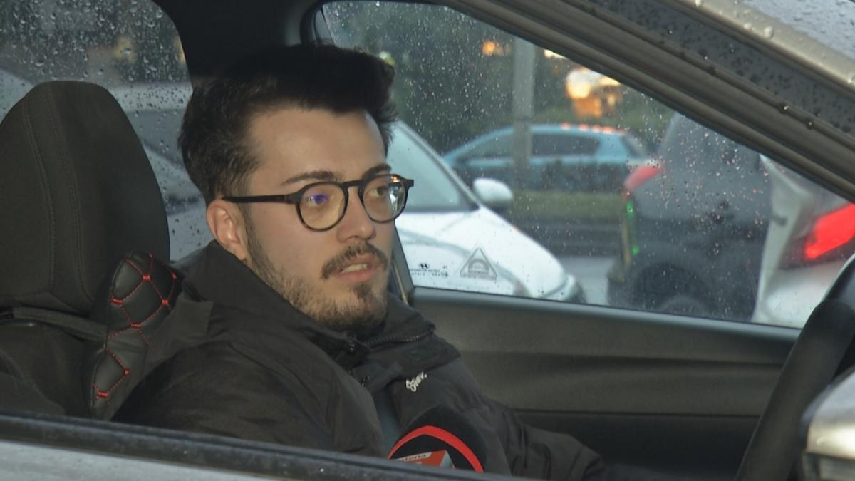 Povestea lui Mihai, studentul care împarte jobul preferat cu școala pentru pentru a-şi putea plăti studiile. „Ajung şi până la 10.000 de lei”