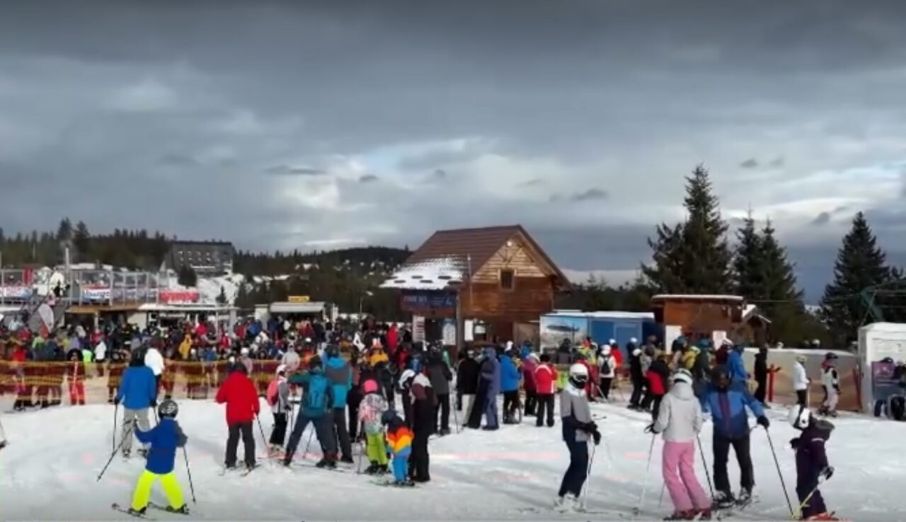 Februarie. Începe vacanța de schi. Calendarul pe județe