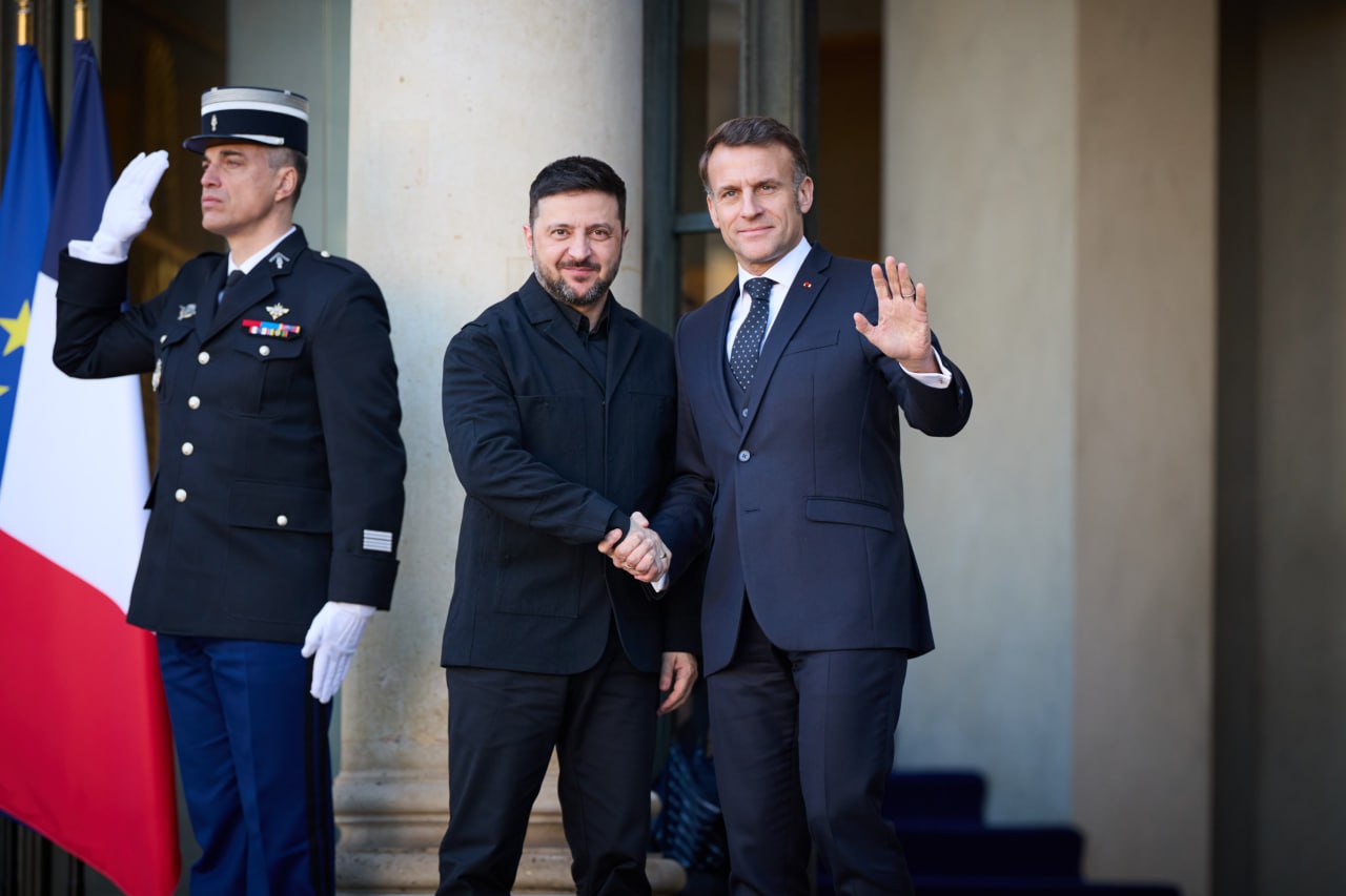 Reuniune crucială în contextul păcii în Ucraina. Macron cheamă aliații Kievului, la Palatul Élysée. Reuters dezvăluie garanțiile promise lui Zelenski