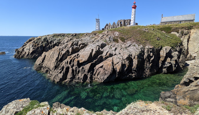 O casă de coșmar. Un cuplu francez a fost ruinat după ce a cumpărat o „proprietate contaminată”