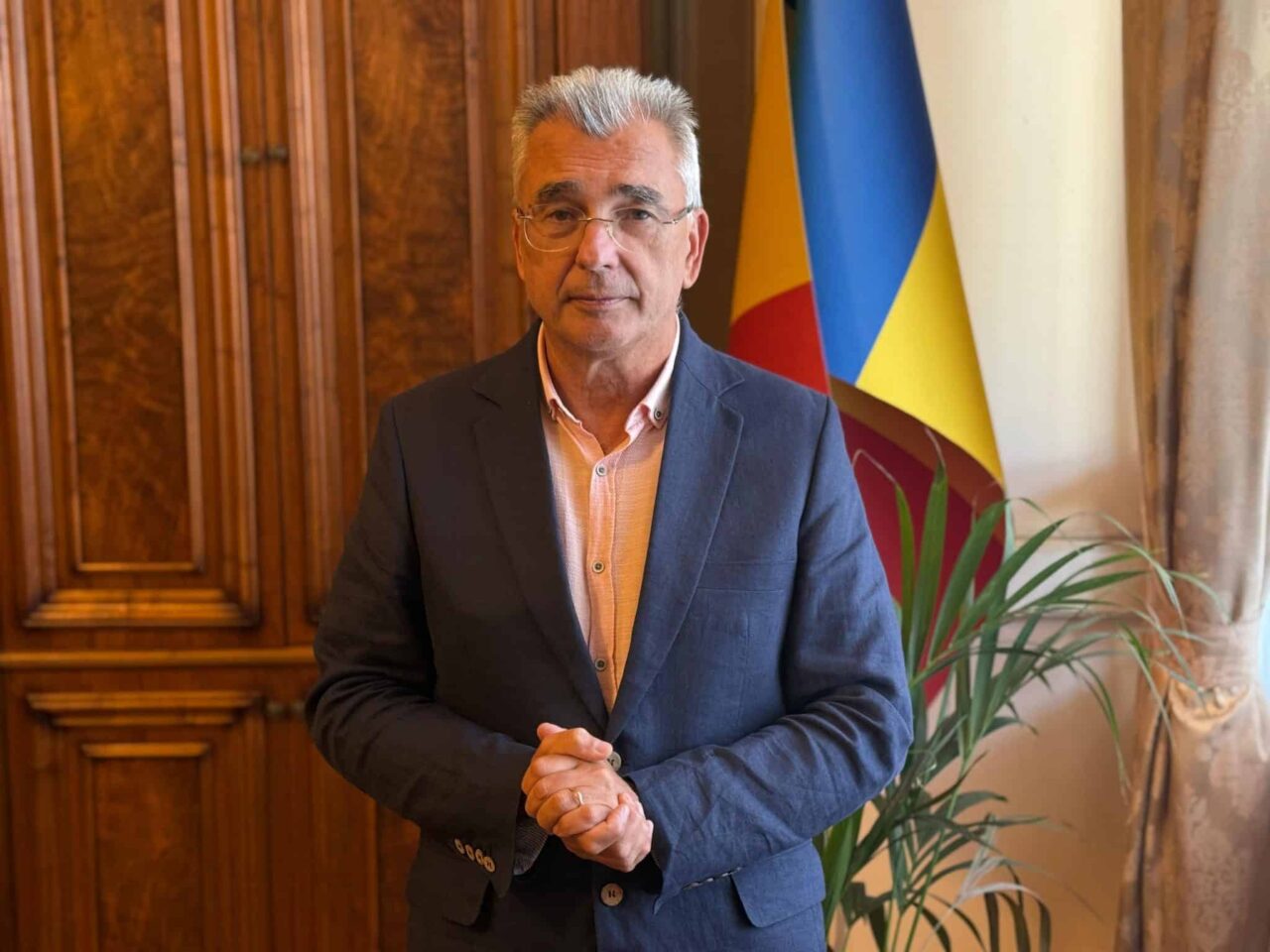 Liderul senatorilor AUR îl acuză pe Bolojan că a prezentat date false despre deficit: „Guvernul vinde românilor o falsă stabilitate economică”