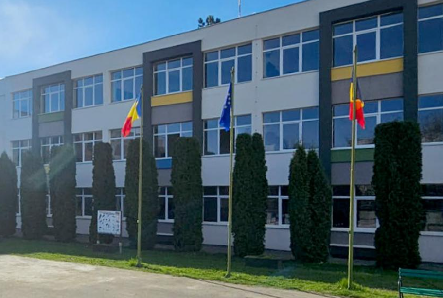 Cum a ajuns un tânăr român proiectant la Ferrari, în Italia. Compania a sunat la liceul său din Târgu Mureș și i-a felicitat pe profesori