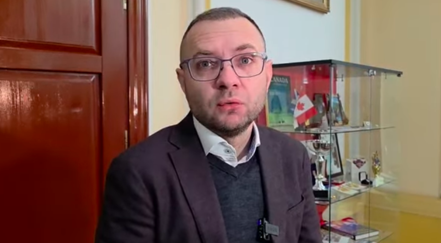 Primarul din Botoșani spune că „din curtoazie” l-a primit pe Ilie Bolojan: „Nu sunt foarte optimist. Am ajuns la limită, există un disconfort”. Ce i-a spus premierului