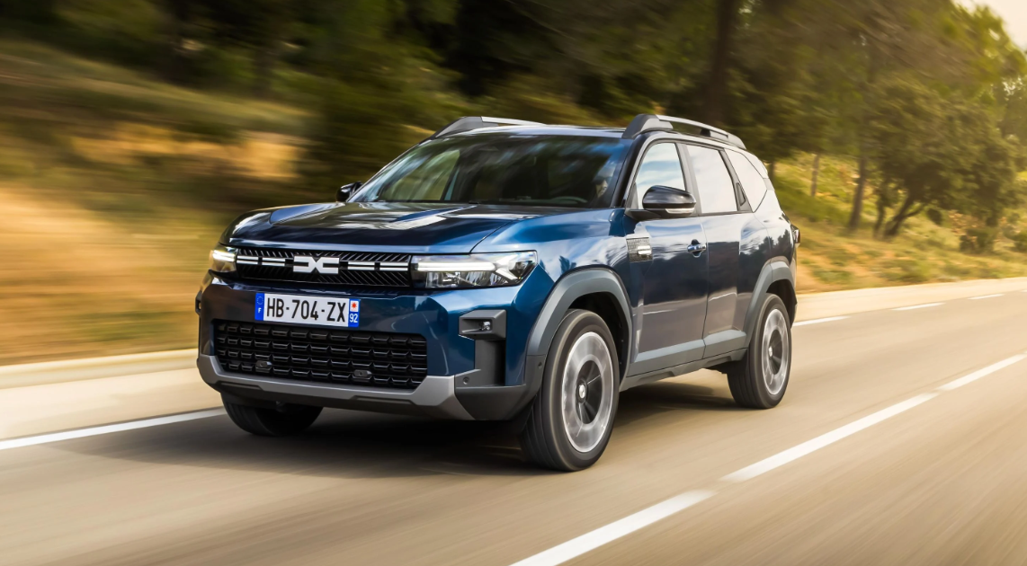 Dacia lucrează la o nouă mașină mică, cu motor pe benzină și hibrid