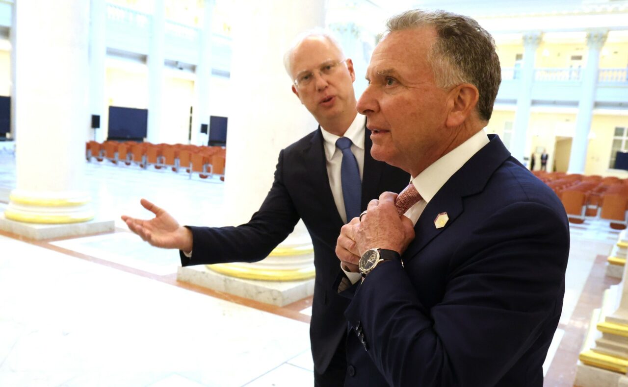 Ce a discutat omul lui Trump astăzi cu trimisul special al Rusiei