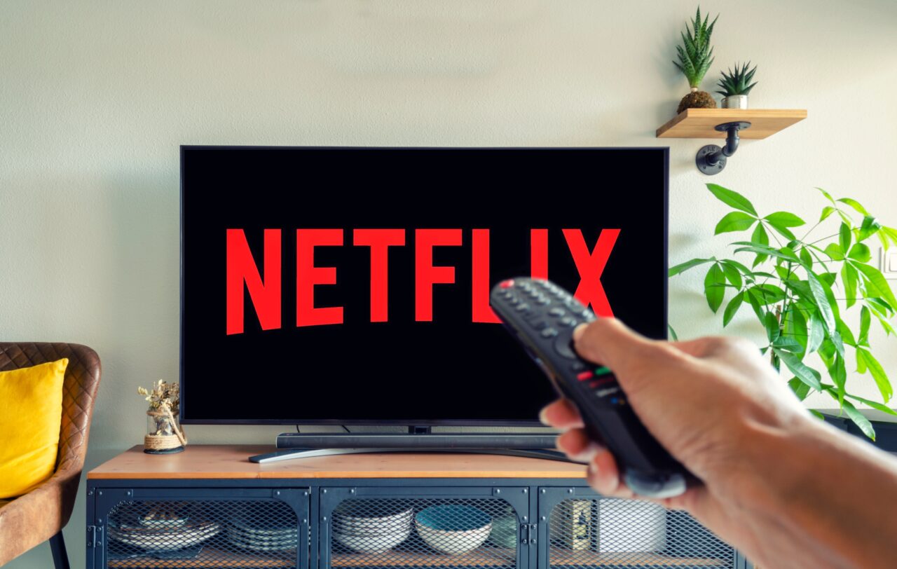 Un film românesc a ajuns rapid pe locul 1 în topul Netflix, la doar 48 de ore de la lansarea pe platformă