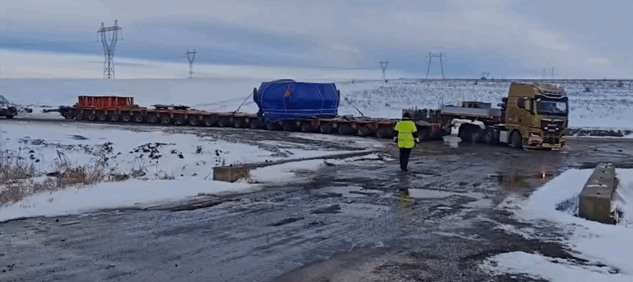 Directorul CNAIR anunță că utilajul gigantic care va fora tunelul Poiana a ajuns pe platforma industrială de la Călărași