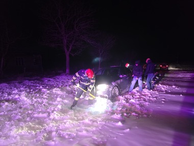 IGSU, intervenții în 32 de localităţi din 15 judeţe, în ultimele 24 de ore. Peste 1.000 de consumatori din Caraş-Severin şi Dolj au rămas fără energie electrică