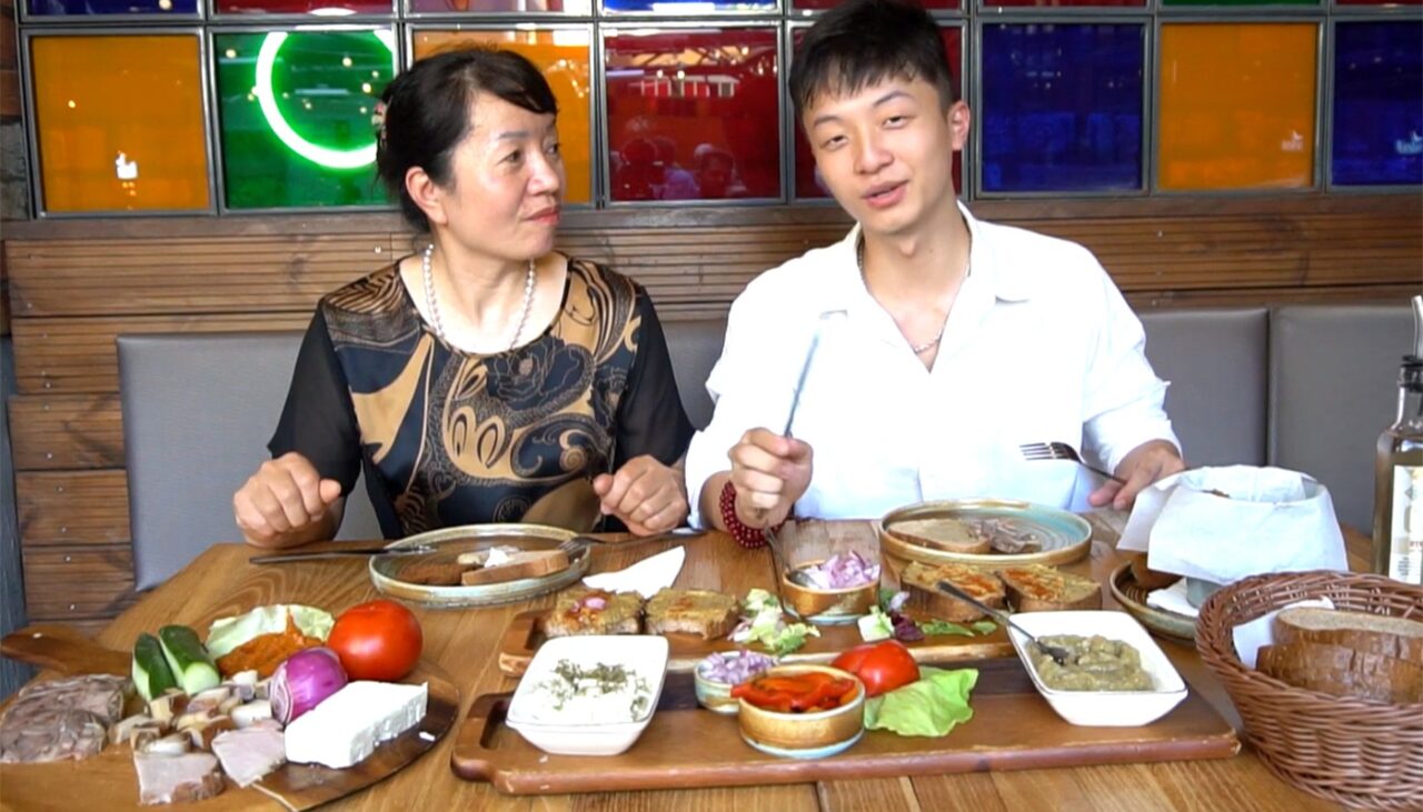 Mâncarea tradițională românească pe care o detestă Ceanu Zheng. De ce nu o suportă chinezul de la Survivor 2026, de la Antena 1