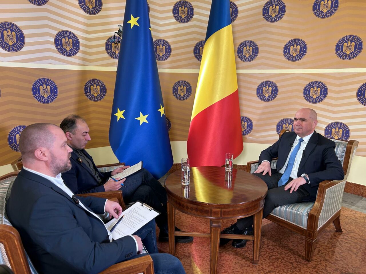 „Instabilitatea politică ne costă.(…) Este ultimul nostru tren”, anunță premierul Bolojan. Liderul PNL este deja speriat de alegerile din 2028