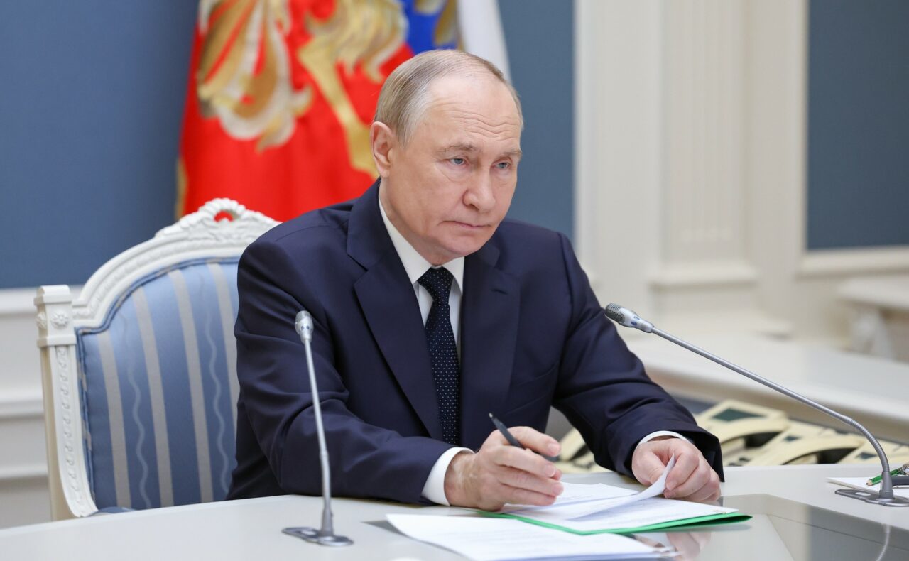 Putin anunță că Rusia este pregătită să trimită 1 miliard de dolari către „Consiliul pentru Pace”