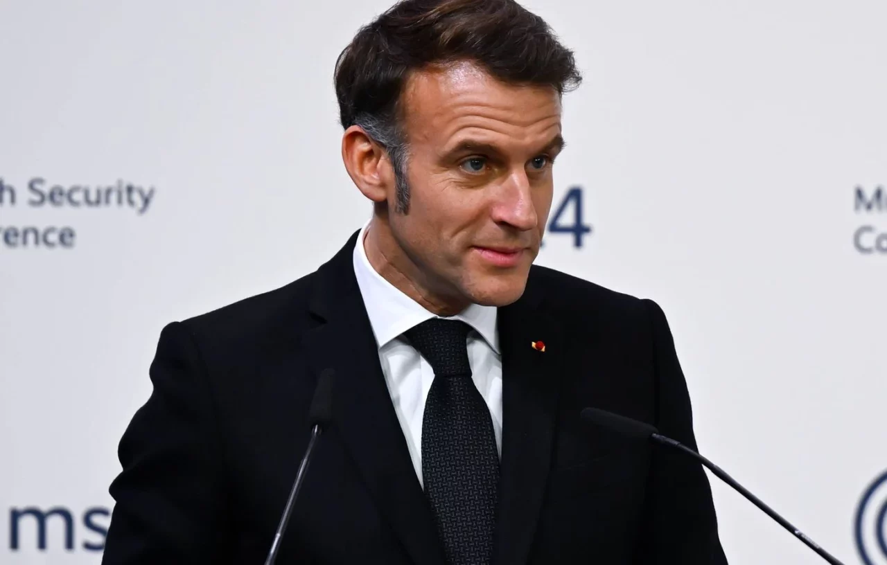 Emmanuele Macron îl felicită pe Péter Magyar pentru victoria la alegerile parlamentare: „Înaintăm împreună către o Europă mai suverană”