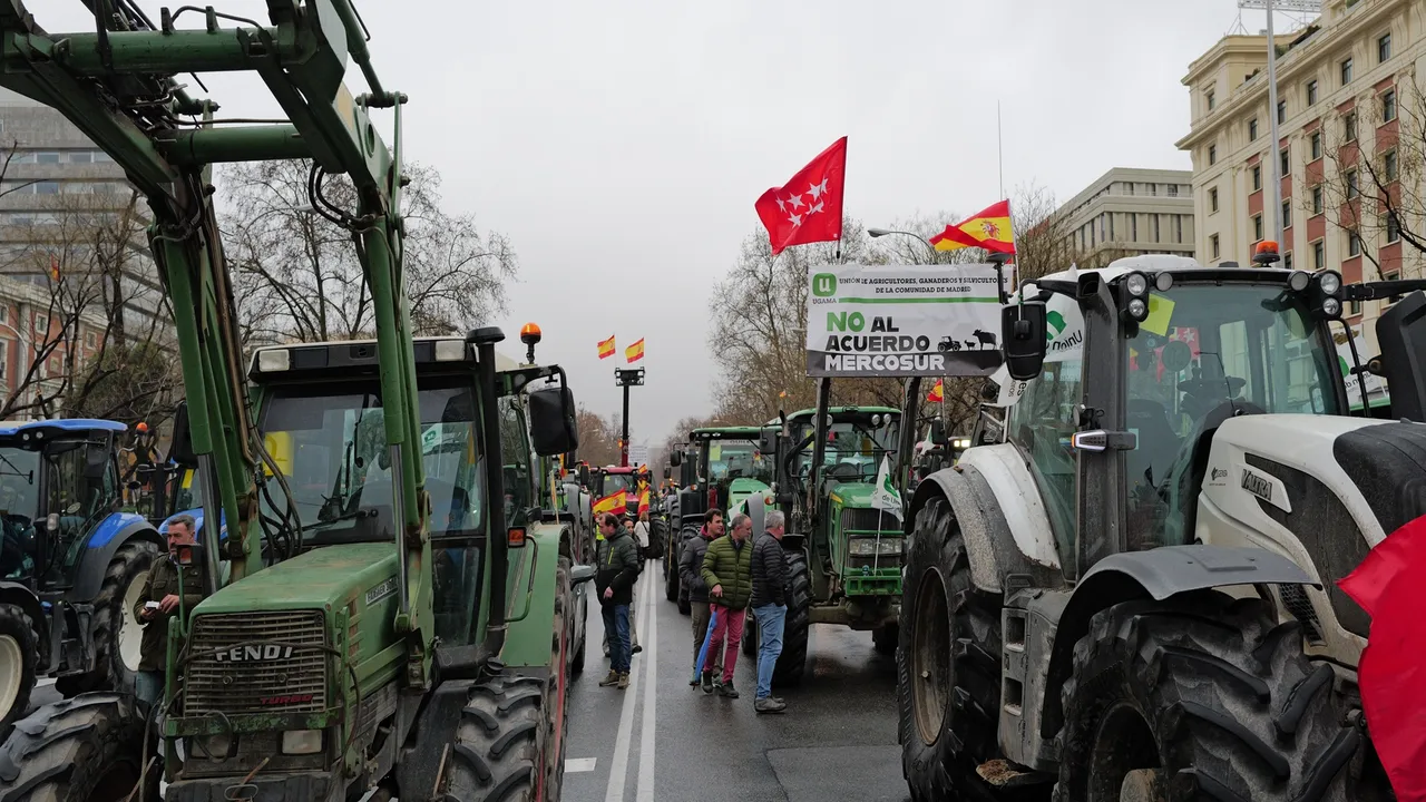 Fermierii din Spania protestează împotriva acordului Mercosur. „Suntem fermieri, nu proști. Nu ne înșelați”