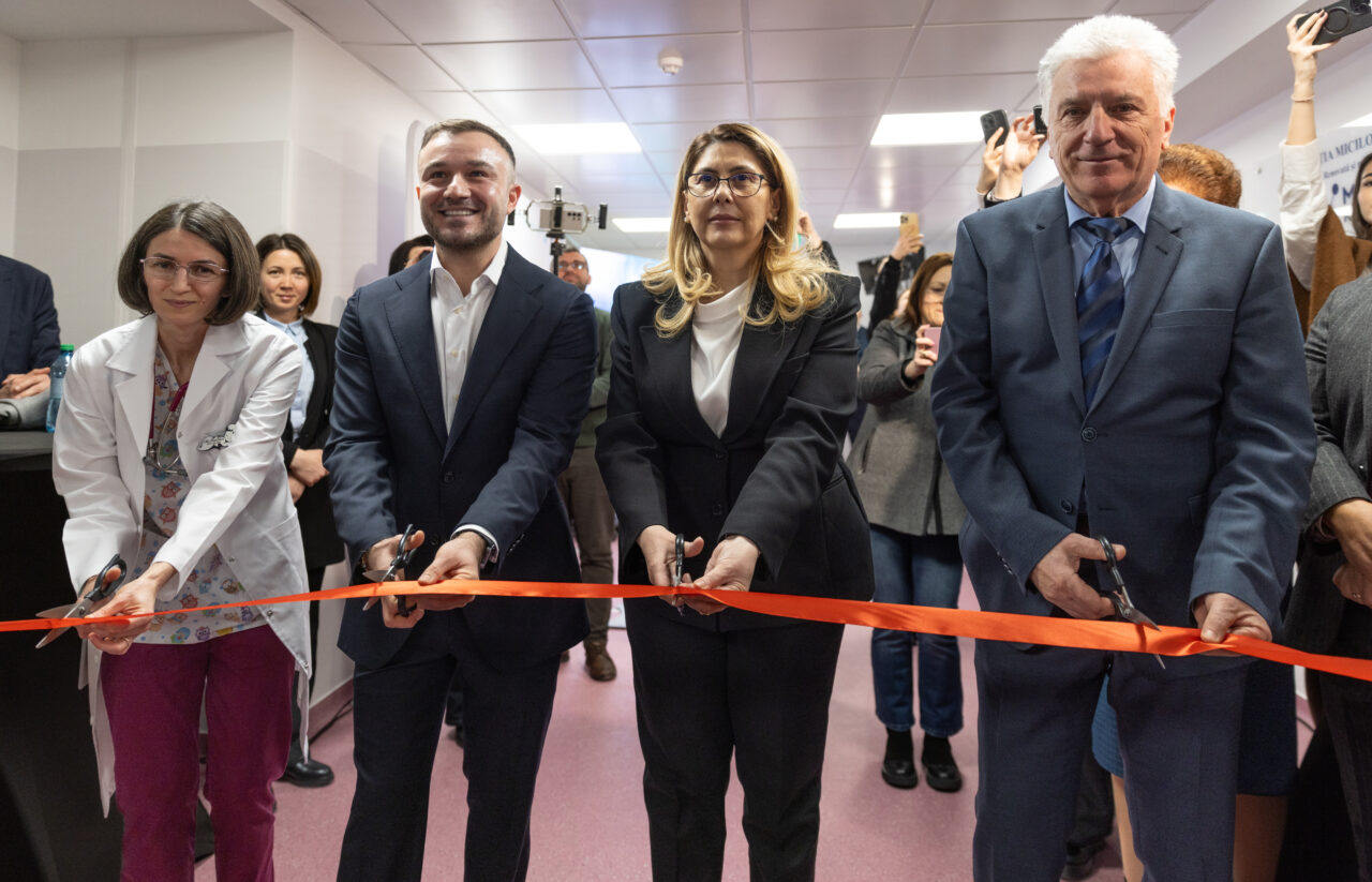 (P) Asociația Medici pentru România a finalizat renovarea și modernizarea Secției de Pediatrie a Spitalului Municipal Curtea de Argeș
