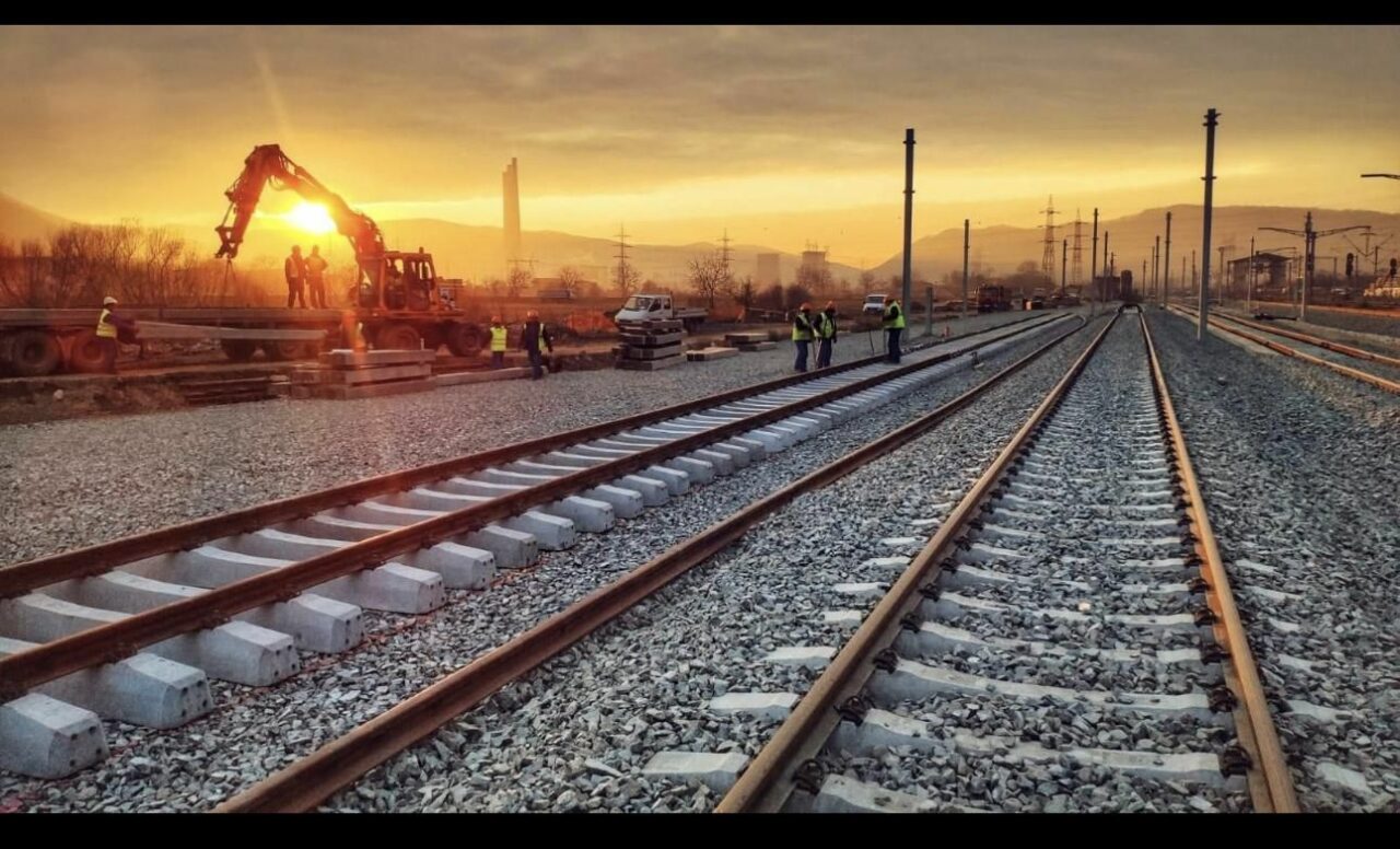 Contract de peste 500 de milioane de lei pentru calea ferată din Portul Constanța. Cine va face lucrările și ce se modernizează