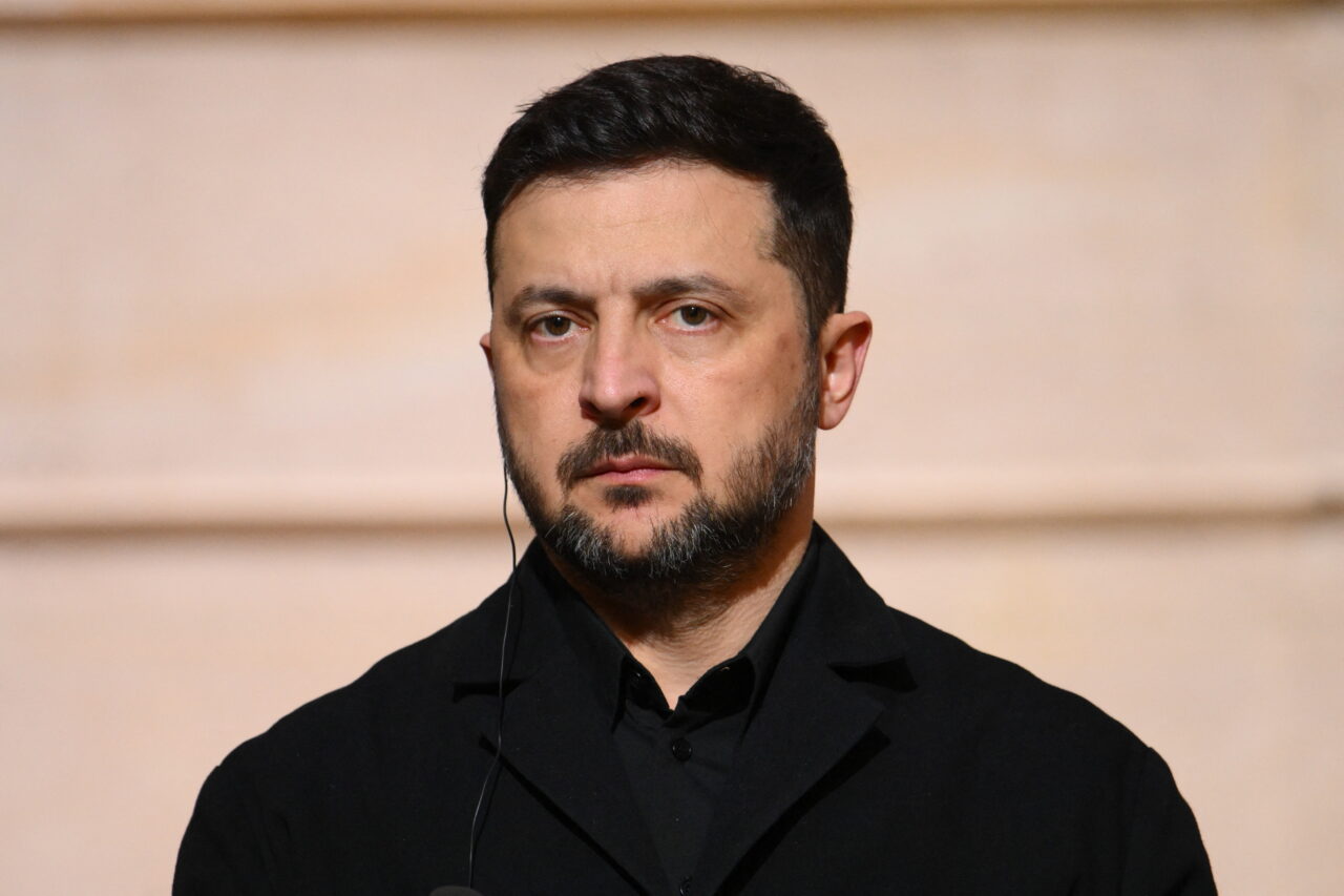 WSJ: Zelenski ar pregăti un plan militar pe trei ani, după eșecul negocierilor cu Rusia / Kievul respinge informațiile