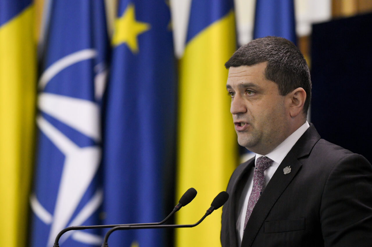 Întrebat de Gândul ce firme românești beneficiază de banii din SAFE, Radu Miruță nu a știut să nominalizeze nicio firmă