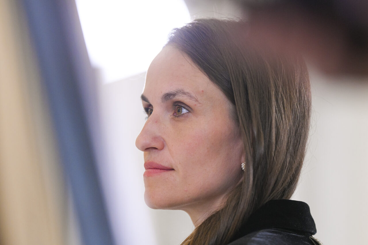 Oana Țoiu merge la Londra pentru discuții cu oficialii britanici și întâlniri cu românii din Marea Britanie