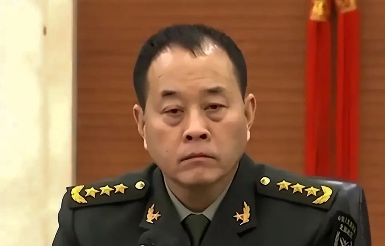 Ultima victimă a epurării lui Xi Jinping. Demiterea comandantului armatei terestre Li Qiaoming slăbește puterea militară a Chinei