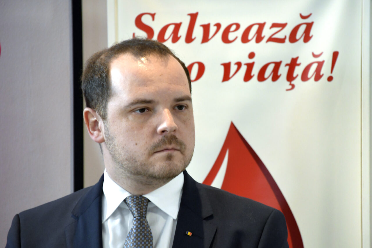 Alexandru Rogobete: „Sunt total împotriva tăierii pauşale cu 10% în sistemul de sănătate”