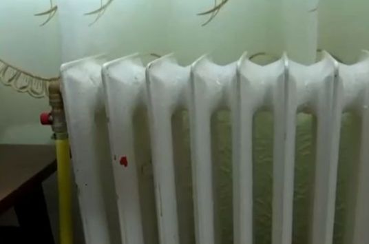 Ce prevede legea în cazul caloriferelor oprite iarna în apartamentele nelocuite