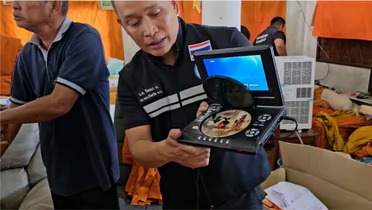 Scandal de proporții într-o mănăstire budistă din Thailanda. Ce s-a descoperit în chiliile unor călugări