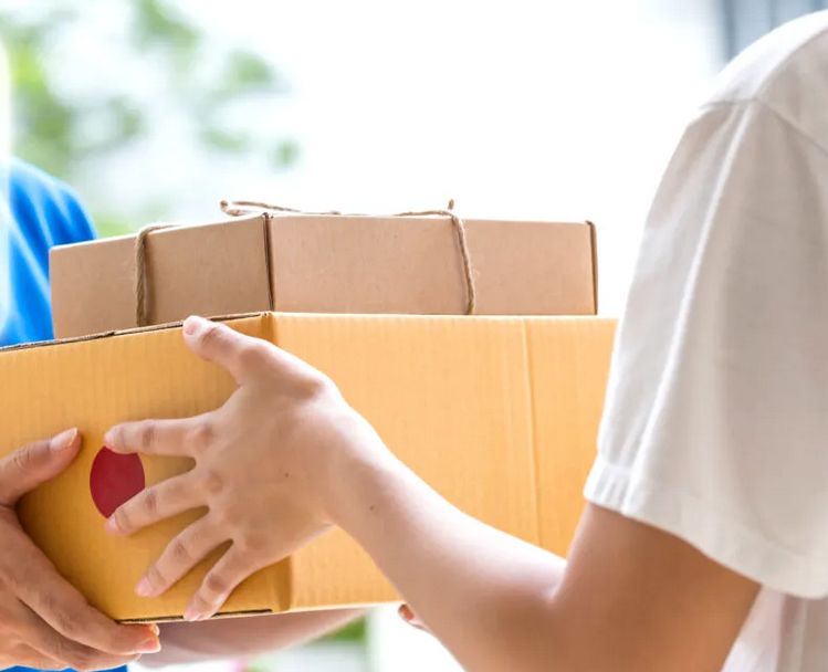 Unde se poate face reclamație pentru pierderea, deteriorarea sau furtul unui colet