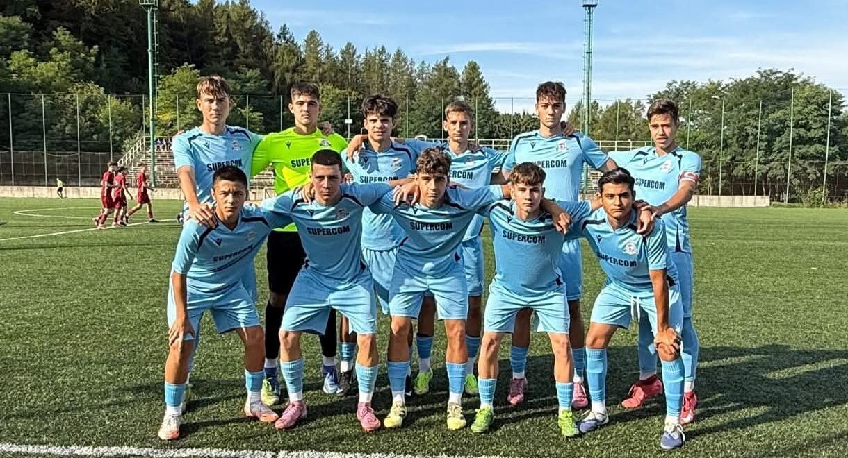 Clubul a fost în prima ligă de fotbal, acum adună „prichindei” la fotbal din toată țara! „Cel mai greu e să formezi tineri jucători”