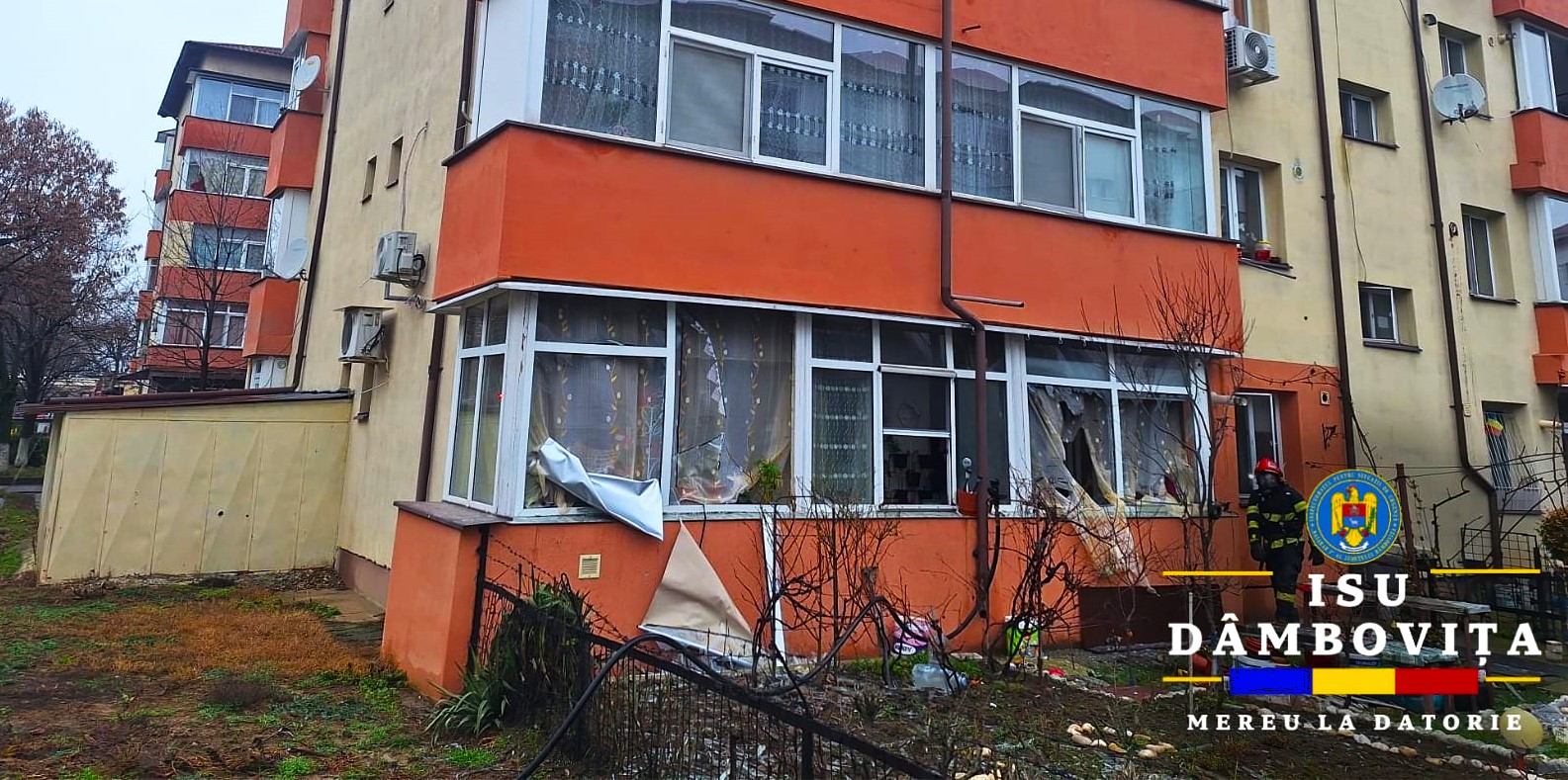 Explozie într-un bloc din Titu. Zeci de persoane evacuate
