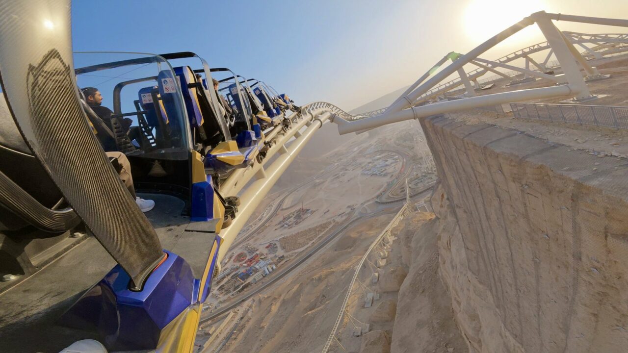 VIDEO. Cum arată cel mai extrem rollercoaster din lume. Parcul de distracții este în Arabia Saudită