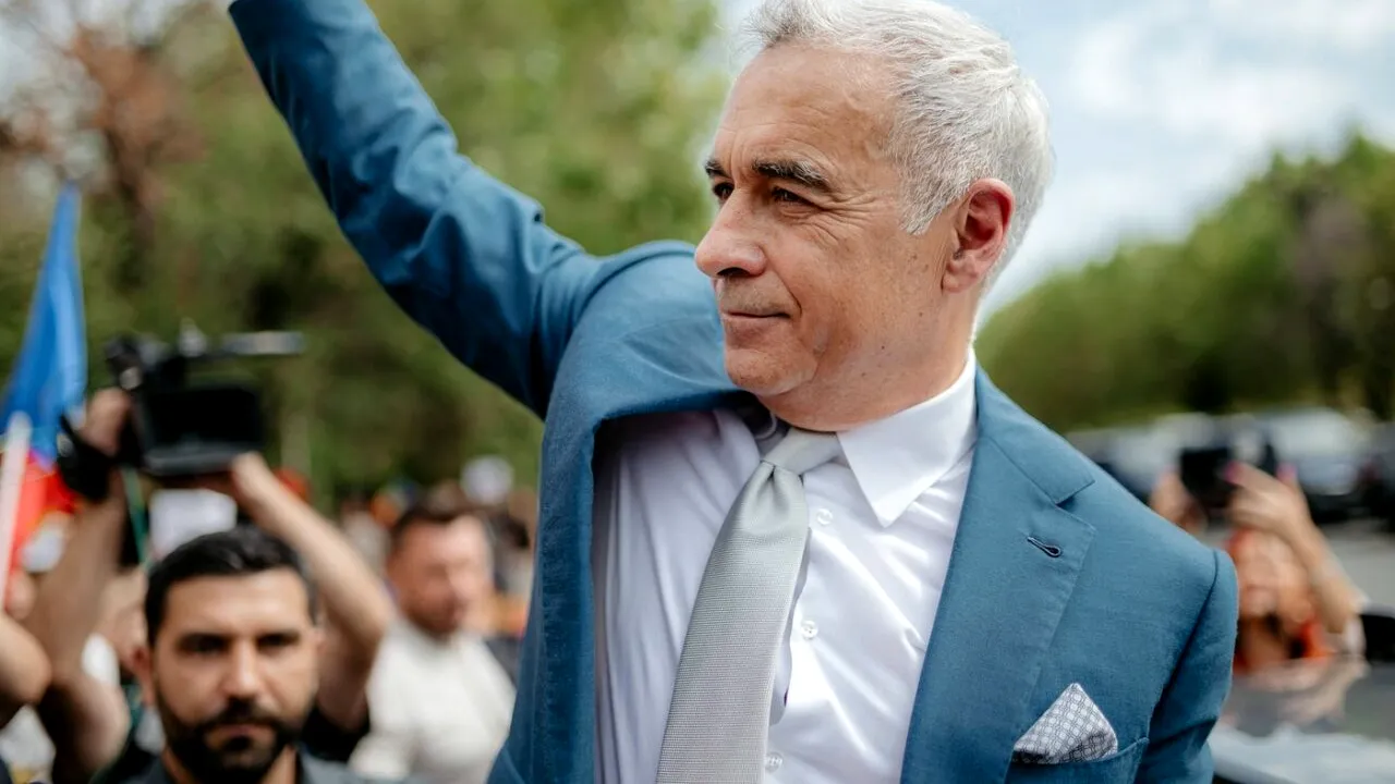 Judecătorii nu s-au pus de acord asupra acuzațiilor de propagandă legionară aduse lui Călin Georgescu. Procesul, blocat în camera preliminară