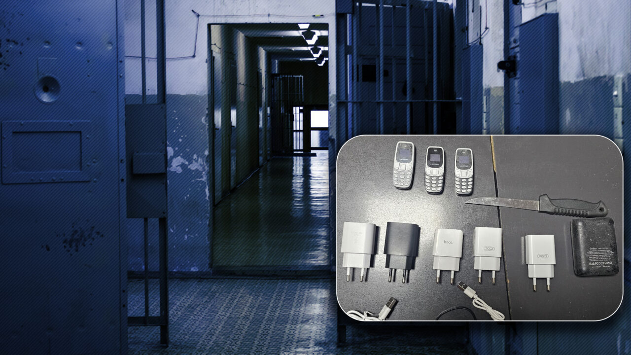Ce ascund deținuții din penitenciare. Telefoane, încărcătoare, arme albe. Ce au mai găsit polițiștii în pachetele deținuților și care sunt pedepsele
