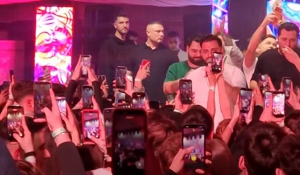 Alcool, manele și dedicații consistente la un bal de liceeni. Concluziile psihologului Mihai Copăceanu