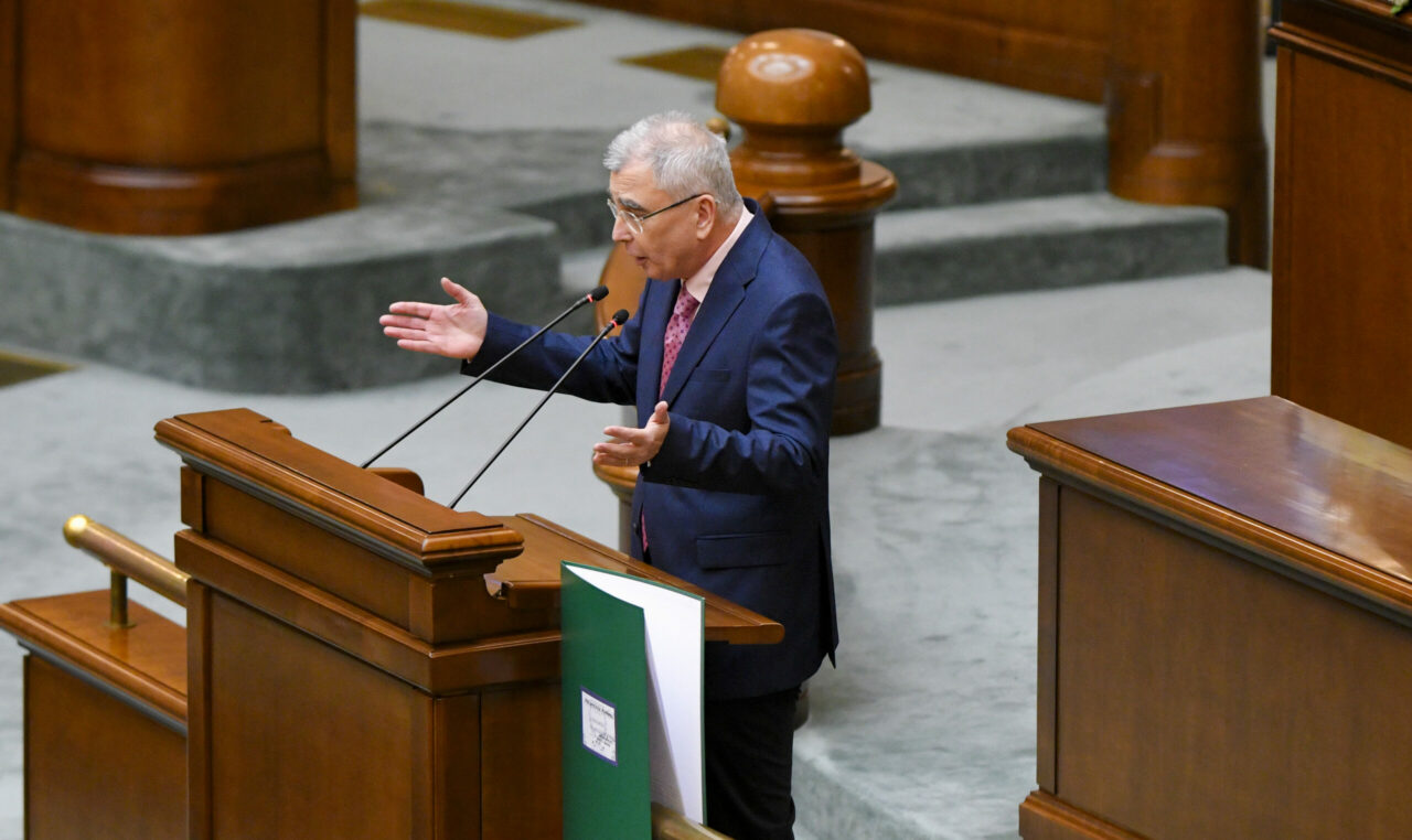Petrișor Peiu, senator AUR, depune, azi, moțiunea împotriva Ministrului Culturii. „Breasla vă vrea afară. Sunteți o jignire pentru cultura română”