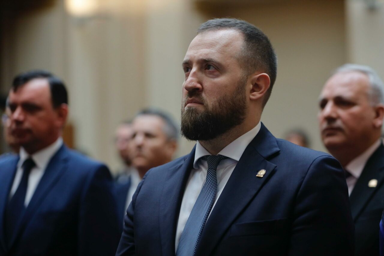Șeful DNA, Marius Voineag, și-a depus candidatura pentru funcția de adjunct al Procurorului General al României. ”DNA este o instituție atractivă. Ne ghidăm doar după lege și probe”