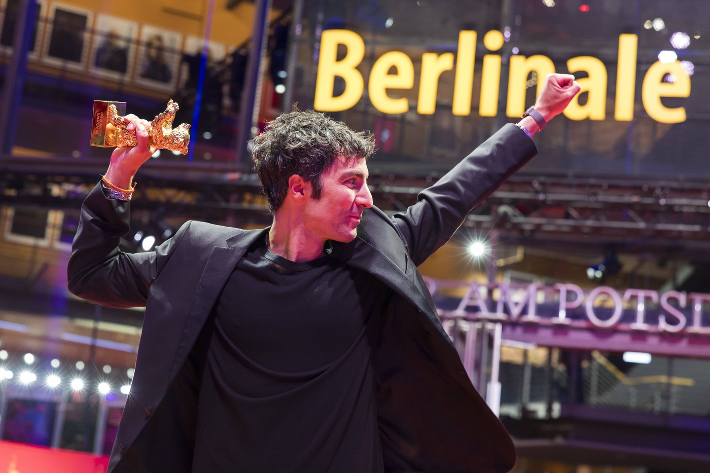 Poza pentru articolul Thrillerul dramatic „Scrisorile galbene” a câștigat Ursul de Aur la Festivalul de Film de la Berlin: „Acest film va fi înțeles în întreaga lume”