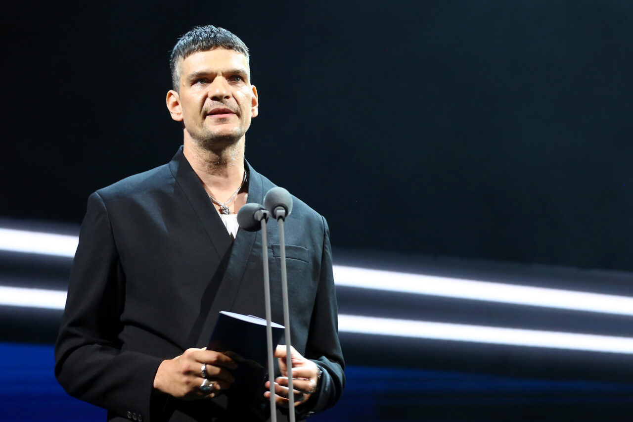 Schimb dur de replici între Tudor Chirilă și ministrul Culturii despre pontajul actorilor: „Fudulia nu implică introspecţie sau auto analiză”