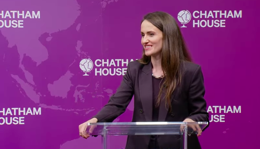 Oana Țoiu s-a dus în vizită de lucru la Londra doar ca să spună că nu are nimic de zis: „Este o mare onoare să fiu aici, deși nu am nimic nou de spus”