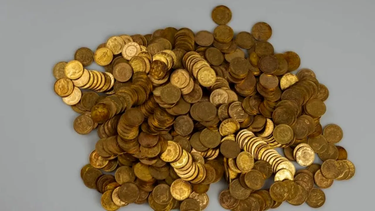 Descoperire uriașă în Cehia. Peste 500 de monede celtice și lingouri de aur, ascunse sub pământ de mai bine de două milenii